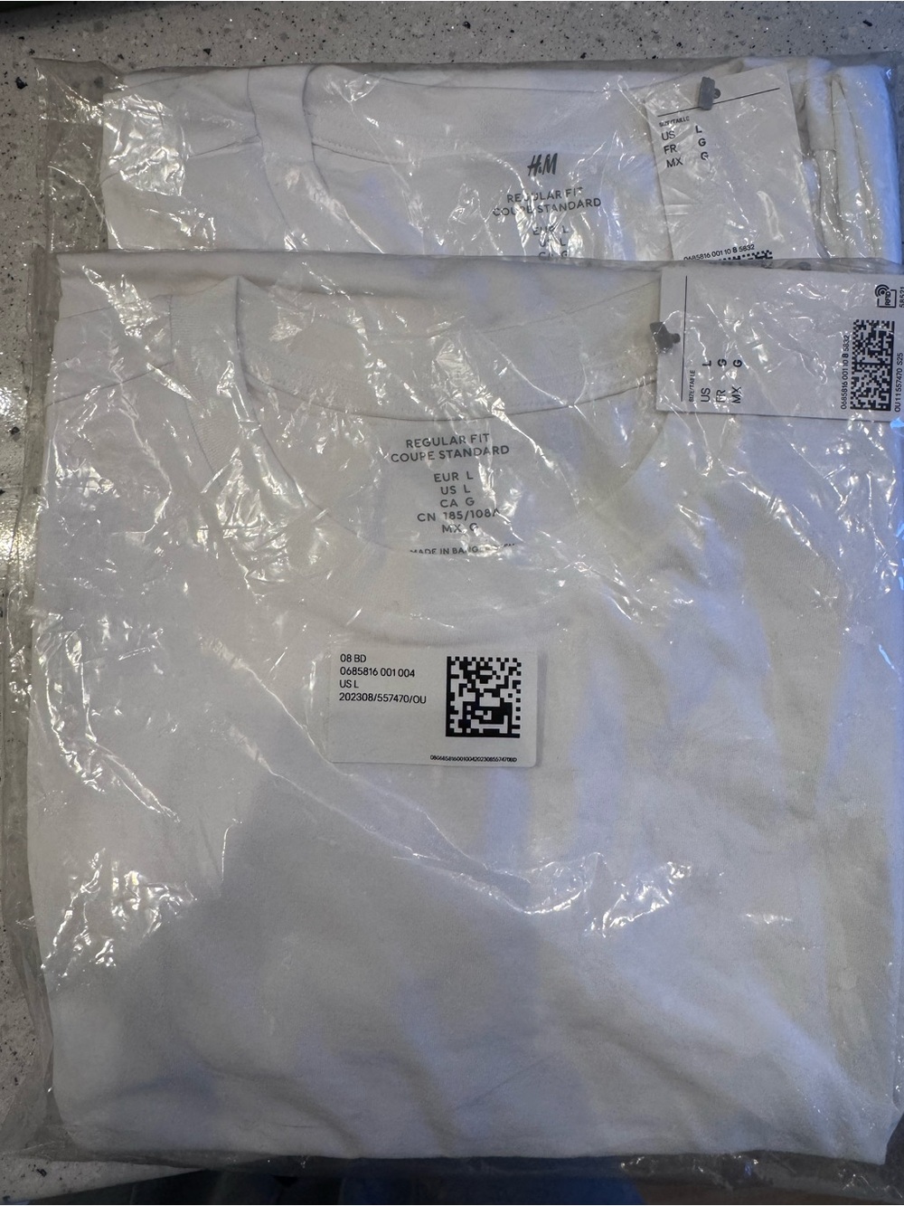 H&M White Crewneck Tee - Large X2